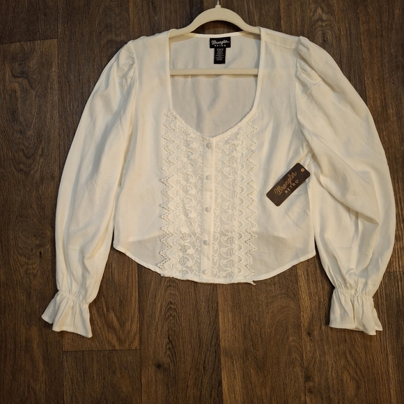 NWT Wrangler Retro Women's Button Front with Crochet Detail Blouse. - Picture 16 of 16